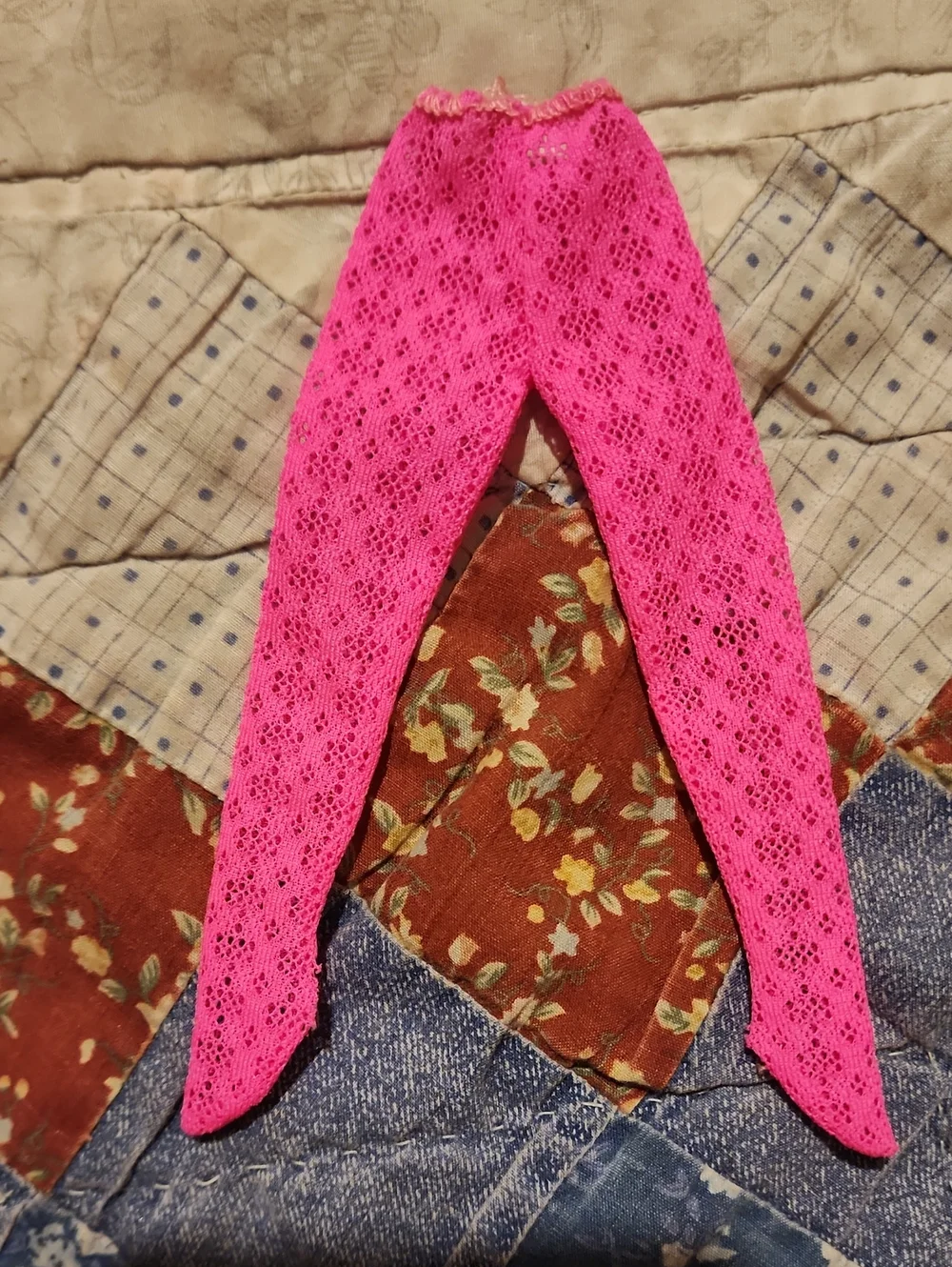 Vintage 1968 Barbie Skipper Real Sporty Hot Pink Lace Tights